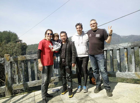 太阳的后裔宋仲基短发照片,太阳的后裔戴墨镜的宋仲基