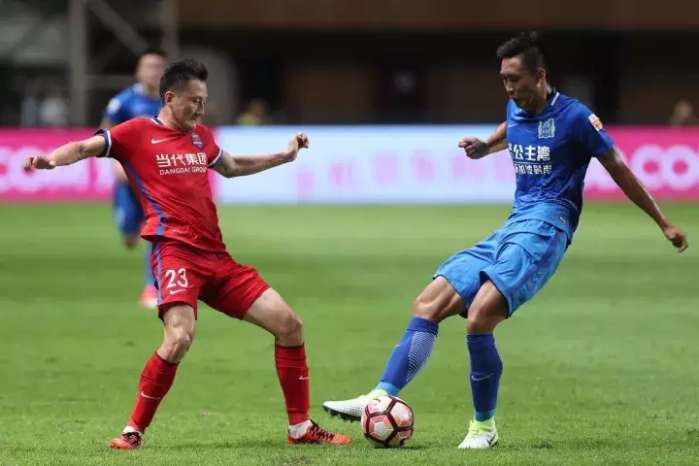 重庆力帆主场球迷视频,重庆当代力帆足球俱乐部2019比赛