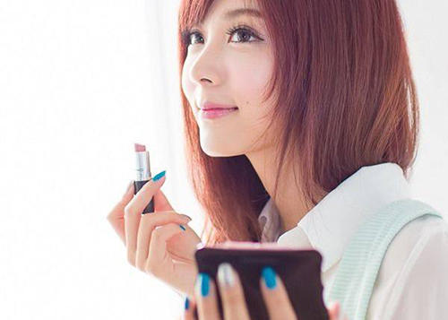 皮肤过敏不用药能自行恢复吗,脸部过敏灼伤怎样恢复正常皮肤