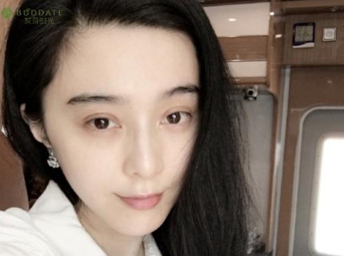 还在抱怨孕期肌肤黯黄？Pls看看范爷家的冰箱就知道差距在哪了！