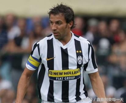 绿茵场十大王子,天下足球十大绿茵王子