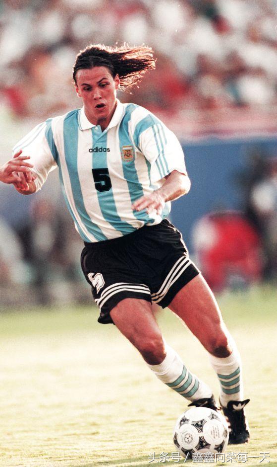 绿茵场十大王子,天下足球十大绿茵王子