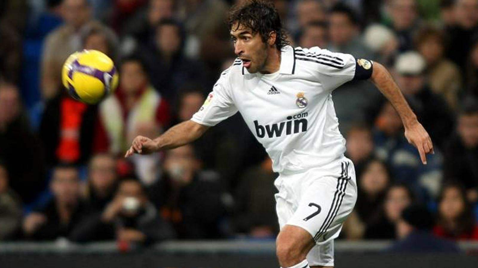 乌克兰足球十大球星,中国历史足球十大球星