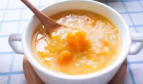 救国家于危难救民族于存亡的人,救人民于水火助人民于危难