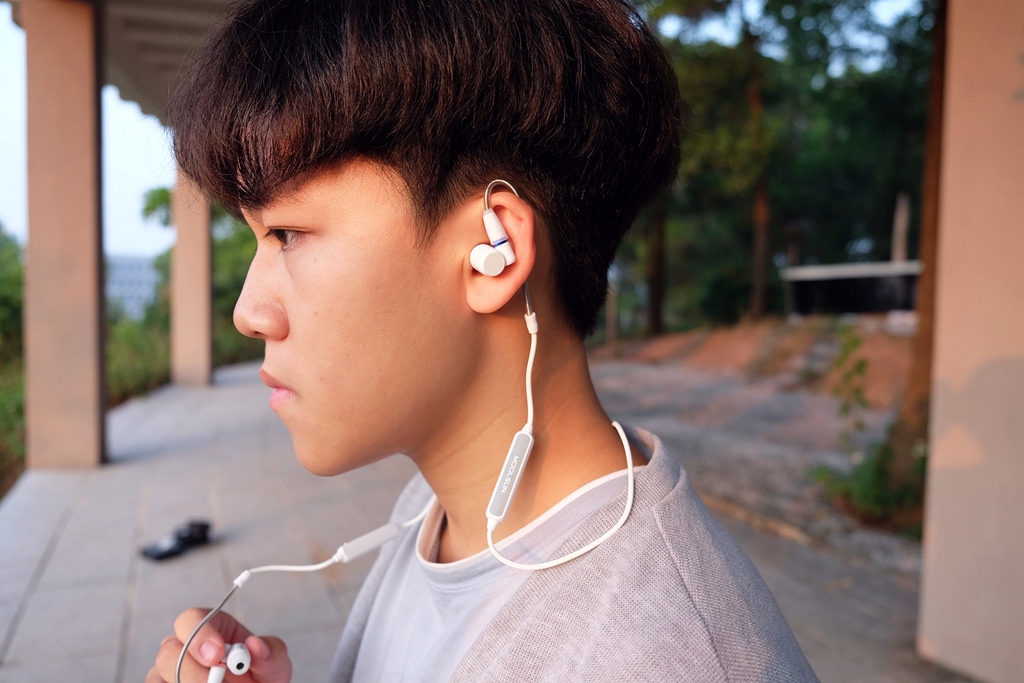 只听说过模块化手机，“DIY耳机”是什么鬼？