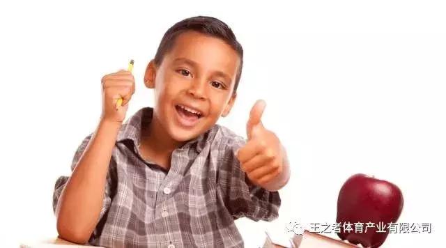 王之者l3点影响孩子命运，这位足球巨星的经历值得参考