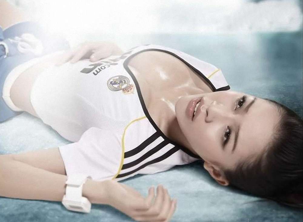 为啥美女都爱戴运动手表,为什么美女都喜欢球星