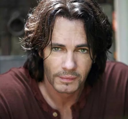 男人个性胡须造型教程,男生胡子的造型