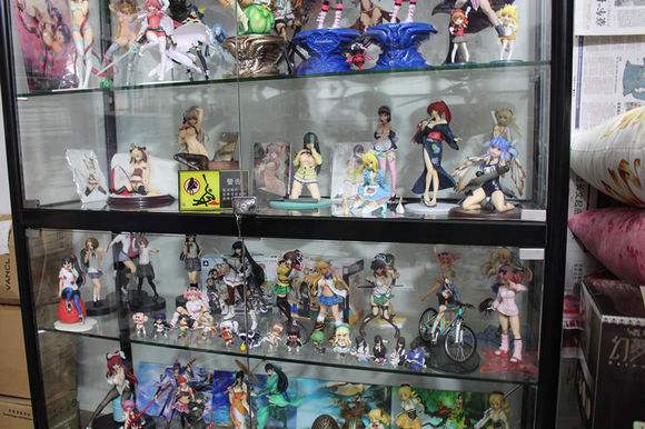 为了爱多少钱都值？帮你算算养个二次元老婆需要多少钱