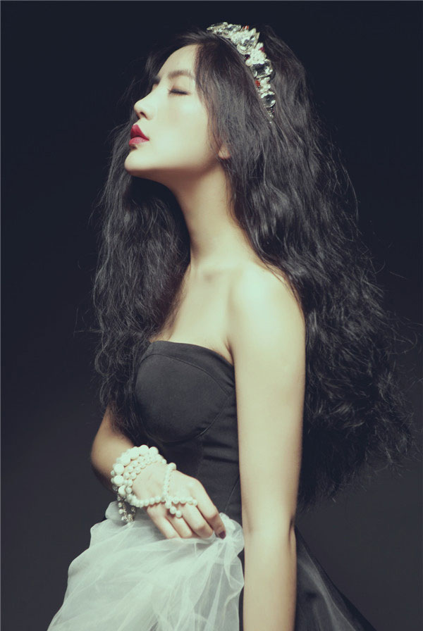 为啥美女都爱戴运动手表,为什么美女都喜欢球星