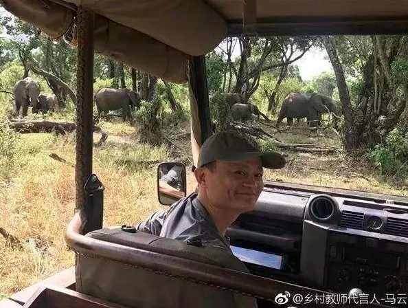 蔡崇信和马云分别有多少资产,马云和蔡崇信占阿里多少股权