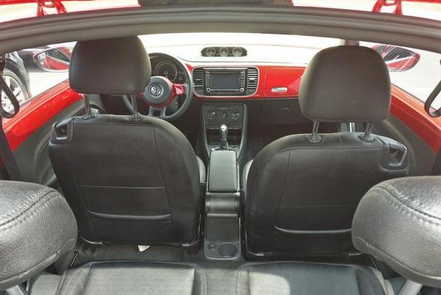 模特刘小姐，10万块买二手甲壳虫，并且说就喜欢这样的车身！