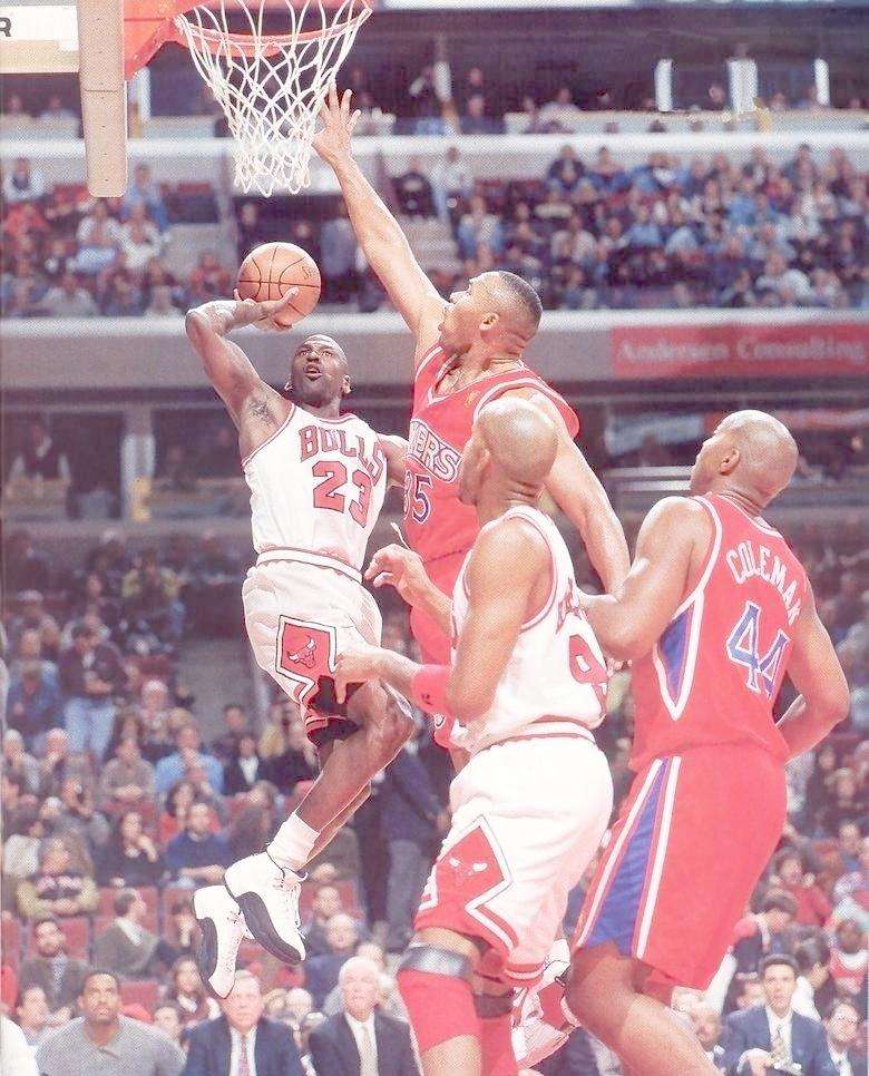 飞人乔丹是哪一年出名的,乔丹飞人扣篮视频