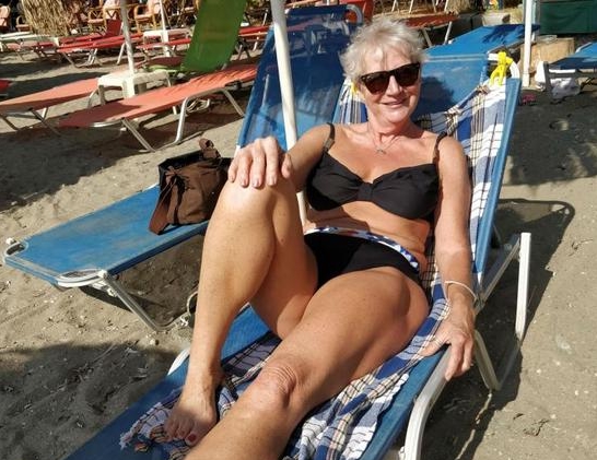 英国女子空难存活,英国女子飞机驾驶舱