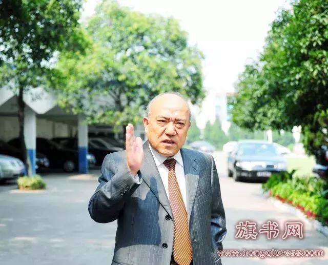 鲁冠球奋斗历程,缅怀鲁冠球