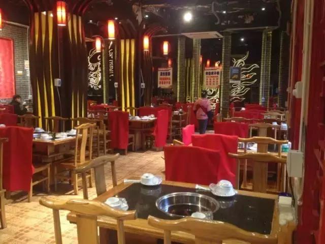 2个人30元就吃撑！这条街光看名字就能流口水！