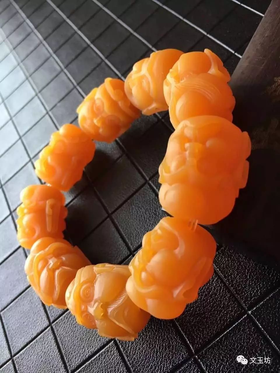 玉器修复专用胶水黄龙玉,黄龙玉手镯润和玉器