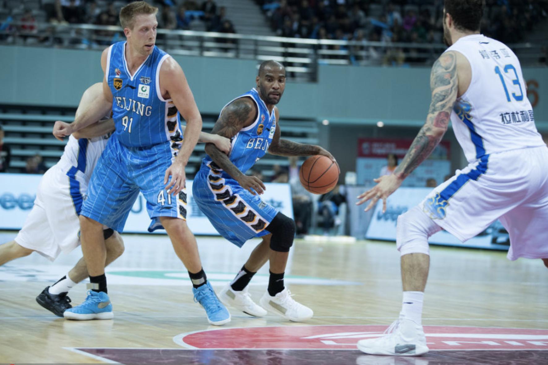 马布里的最新引援消息,两新援惊艳表现