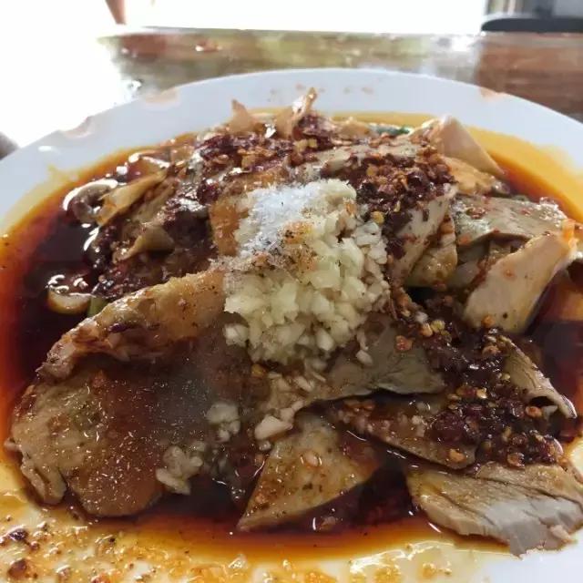 2个人30元就吃撑！这条街光看名字就能流口水！