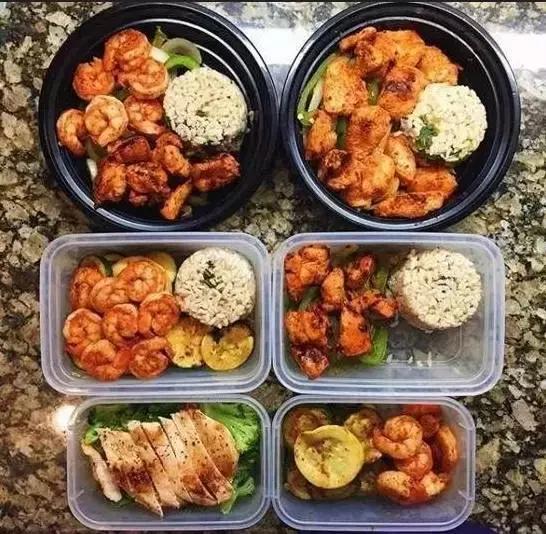 新手小白学健身餐,网红健身教练的锻炼方法