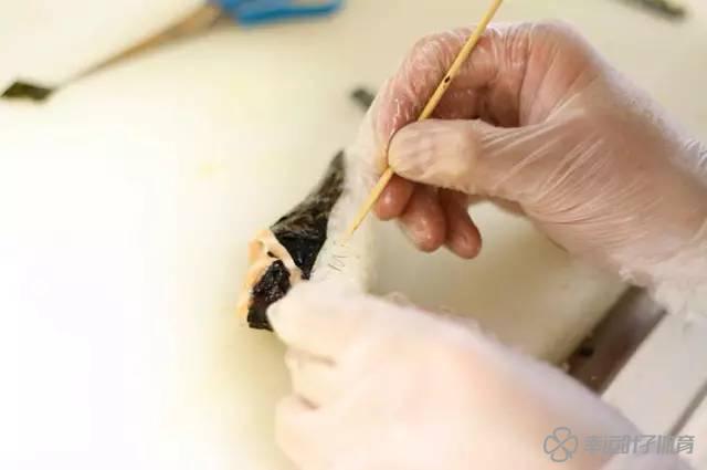 花式撸鞋？原来现在玩鞋都那么烧脑