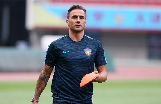 足坛帅哥排行足坛十大公认帅哥,足坛十大新星帅哥