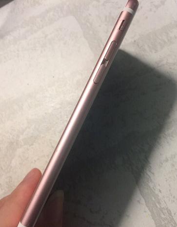 网友五百块买苹果8,一千多买二手iphone6s翻新机