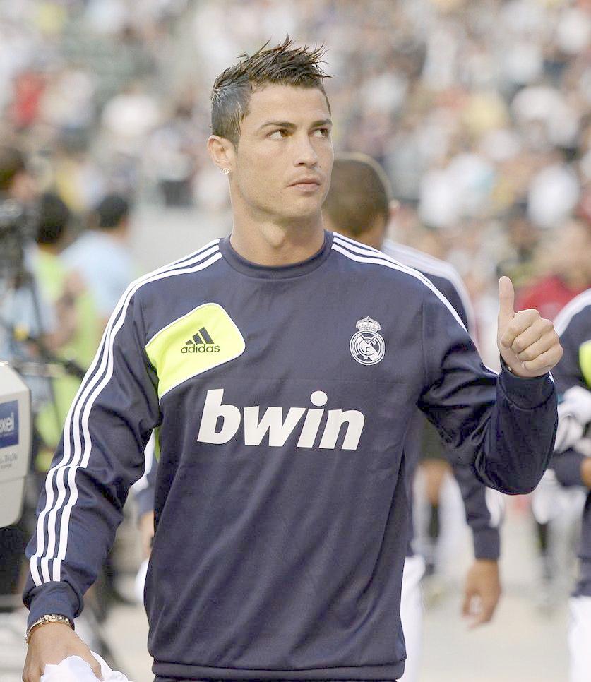 足坛帅哥排行足坛十大公认帅哥,足坛十大新星帅哥