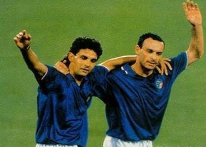 世界杯马拉多纳足球经典,上帝之手马拉多纳算黑哨么