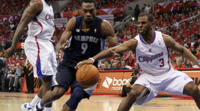 运球总是不稳容易失误怎么办,运球怎么不容易被断保罗乔治