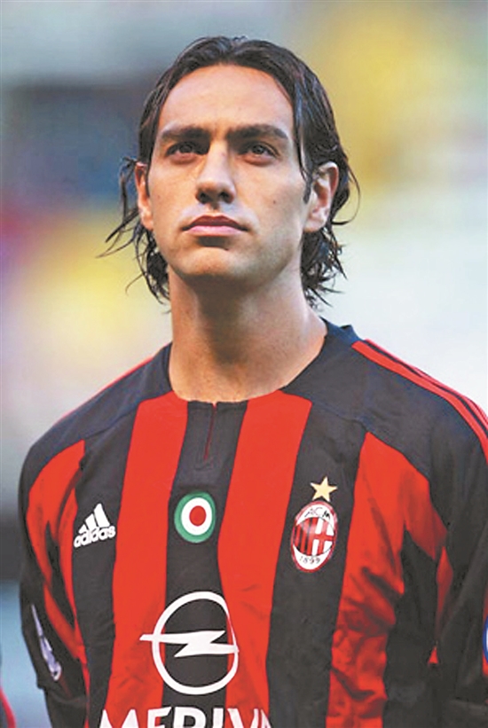 足坛现役十大年轻巨星,长发足球球员