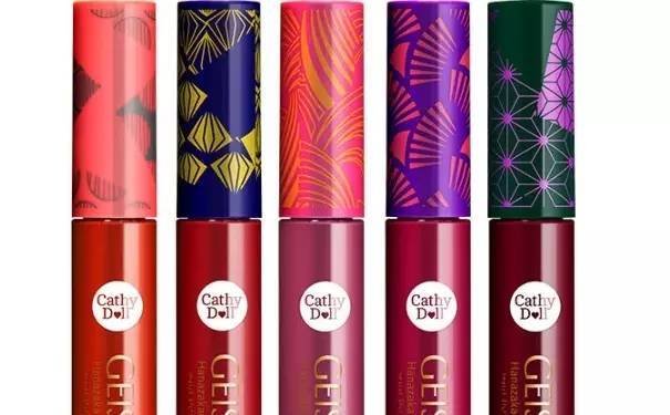 泰国潮流美妆,2022泰国爆款美妆