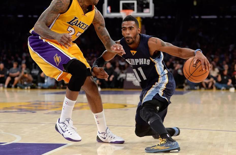 运球总是不稳容易失误怎么办,运球怎么不容易被断保罗乔治