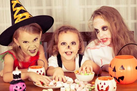 万圣节降临，不借钱，就捣蛋？网友回复：快用借贷宝！