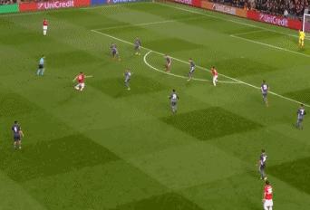 本菲卡门将进球,本菲卡年轻门将