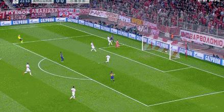 巴萨梅西被踢,梅西欧冠1v5苏亚雷斯