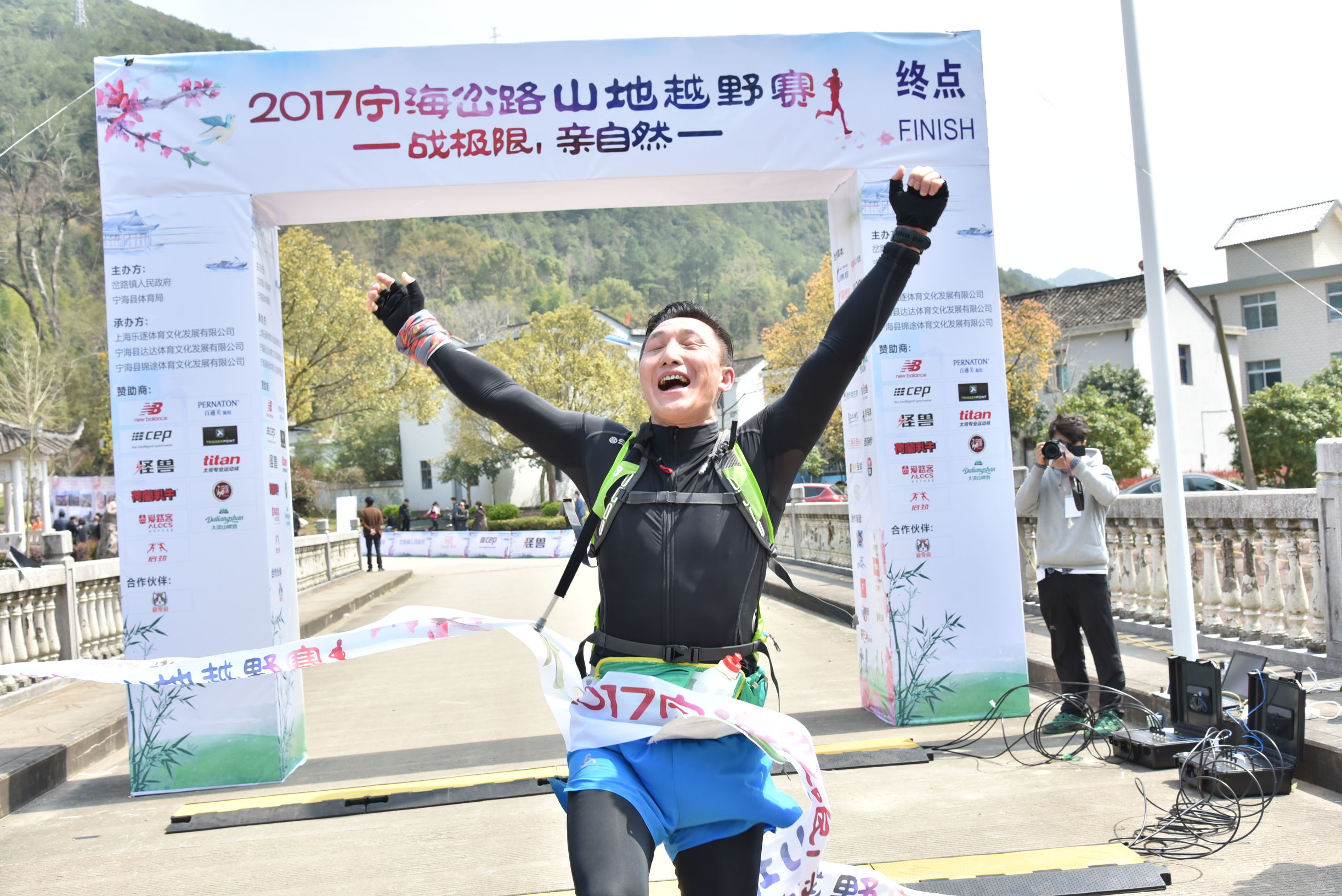 跑马拍摄教程,九宫格跑马图视频