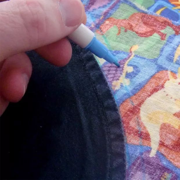 牛仔裤修补过程视频,牛仔裤破洞无痕修复贴