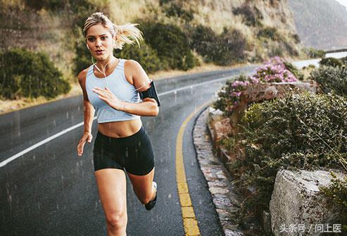 高中生膝盖疼痛的原因和解决方法,爬楼梯膝盖疼痛的原因和解决方法