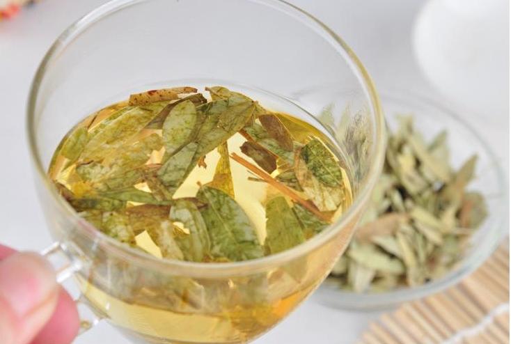 老年人便秘慎服牛黄上清丸