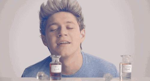 让女人一闻就心动香水音乐,让女友着迷的香水