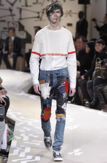 牛仔裤修补过程视频,牛仔裤破洞无痕修复贴