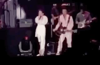 眼神可以看出一个人是否幸福吗,眼神是最能传达感情的