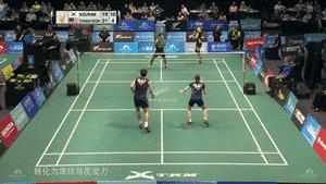 羽毛球如何应对恶心的吊球单打,羽毛球吊球连贯步法