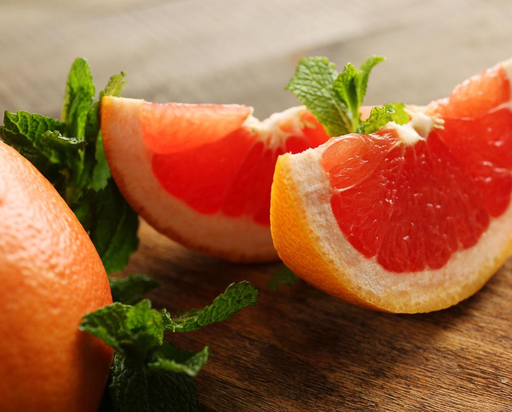 除了新鲜柚子和蜂蜜柚子茶，还有很多美味的柚子零食在等着你