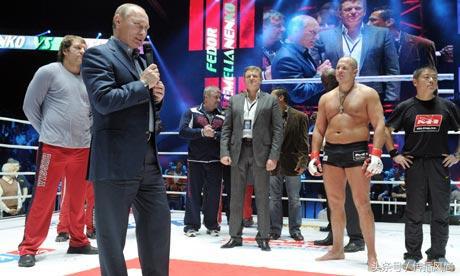 菲多艾米连科泰森同台,李小龙打得过菲多泰森吗