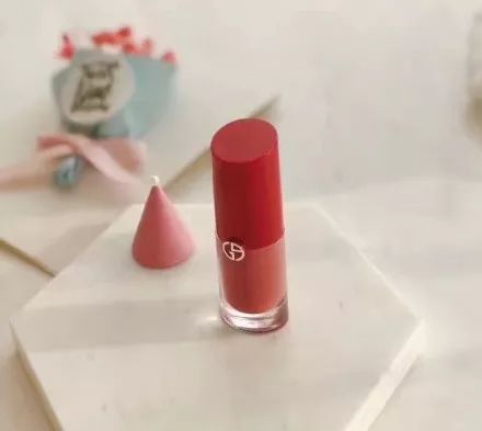 这大概是史上最全口红种草了！不Allin也能有全世界最美的色号！