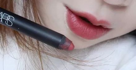 这大概是史上最全口红种草了！不Allin也能有全世界最美的色号！