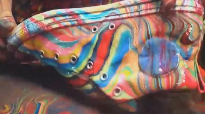 帆布鞋子染色了怎么恢复原状,帆布鞋被84染色了怎么变回来