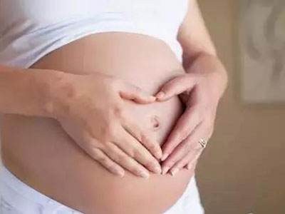 孕11周有点出血是怎么回事,孕早期流血保胎成功率